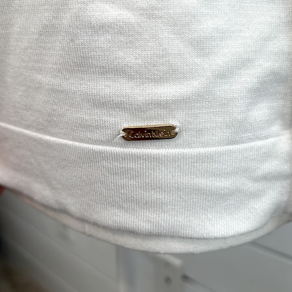 White Calvin Kline sweater - Picture 3 of 6